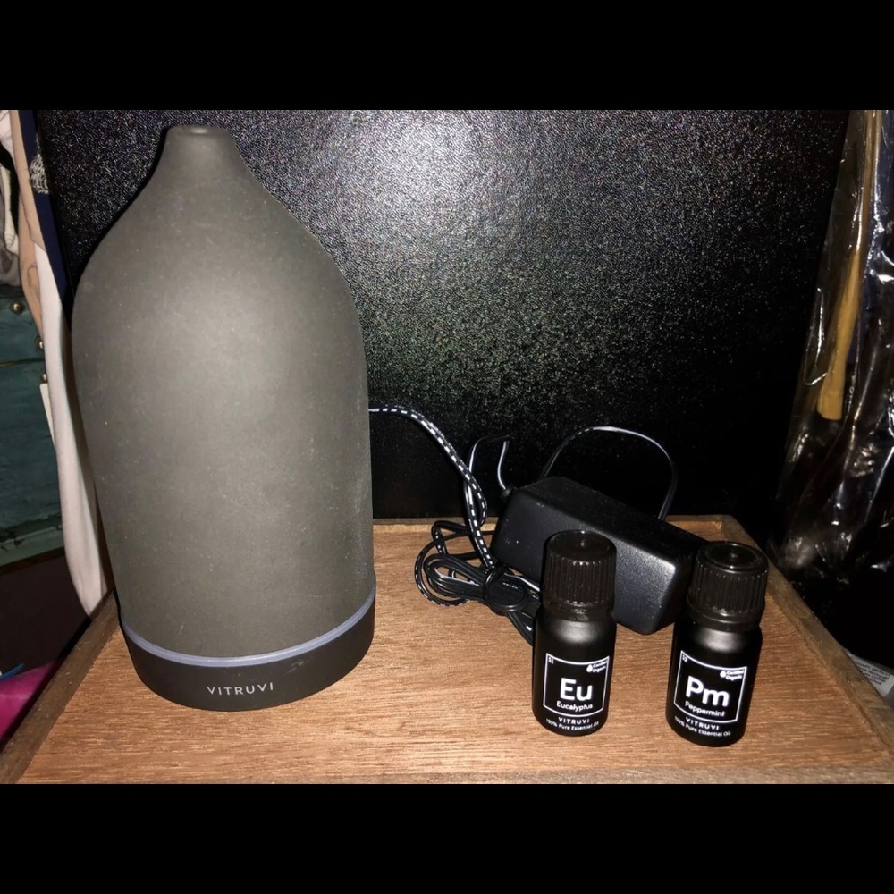 Vitruvi Stone Diffuser Ultrasonic Essential Oil